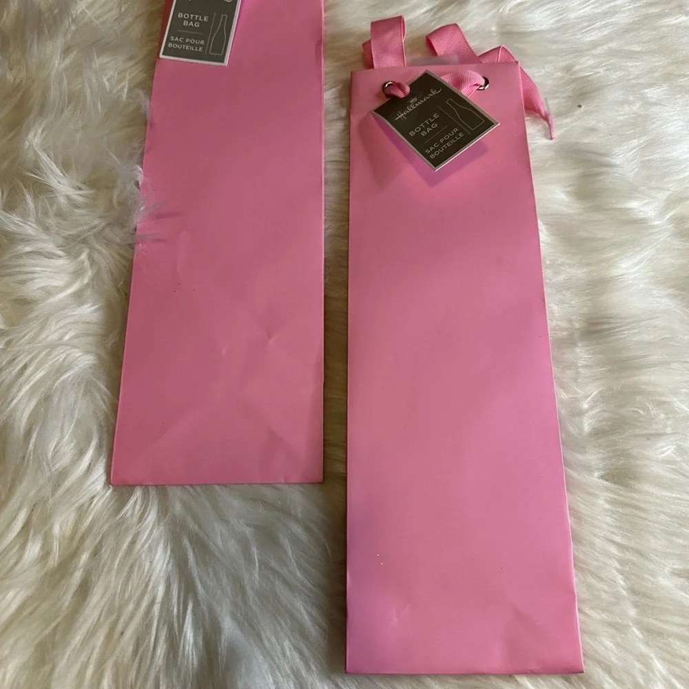 🩷5/$10 Pink Bottle Gift Bags